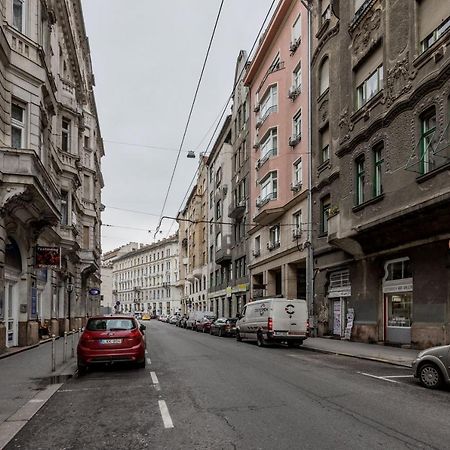 Downtown Charm In Budapest Ngoại thất bức ảnh
